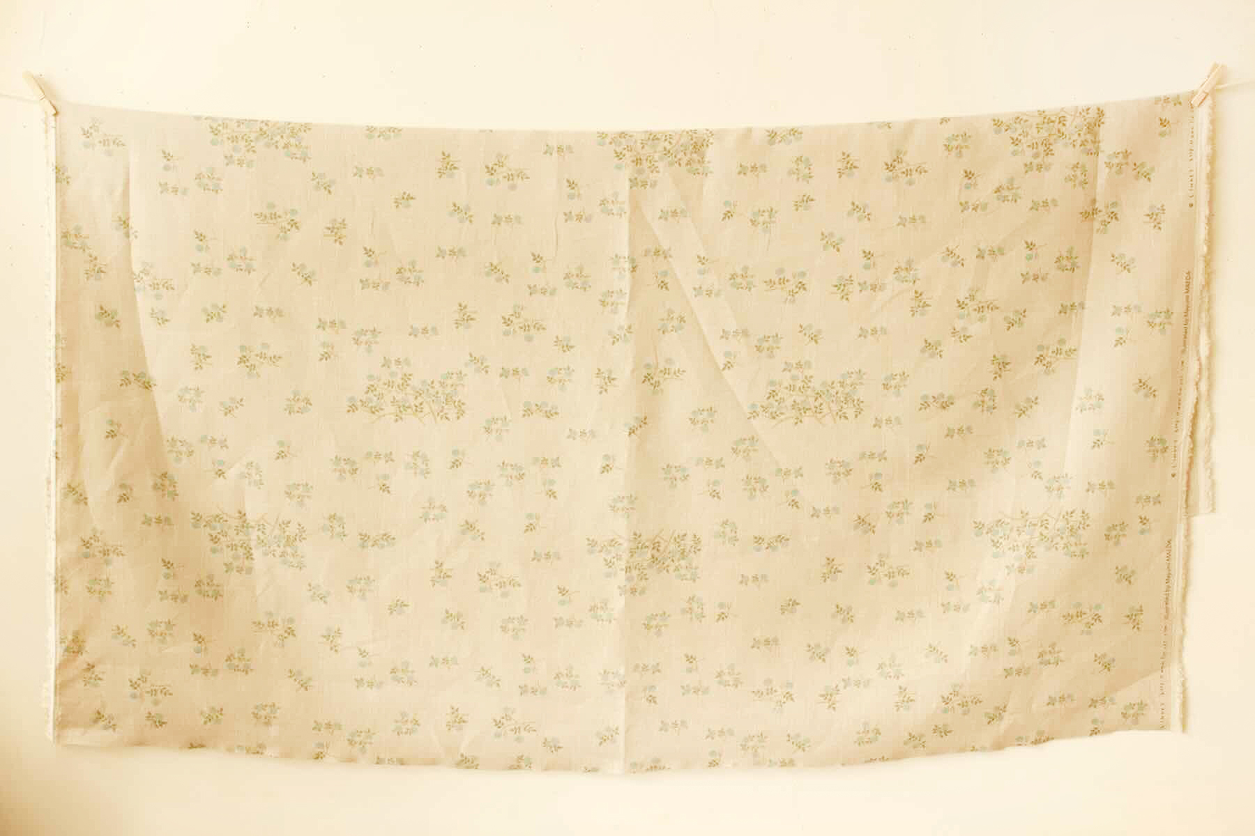 LINNET リネンプリント　青い薔薇<br />Flax