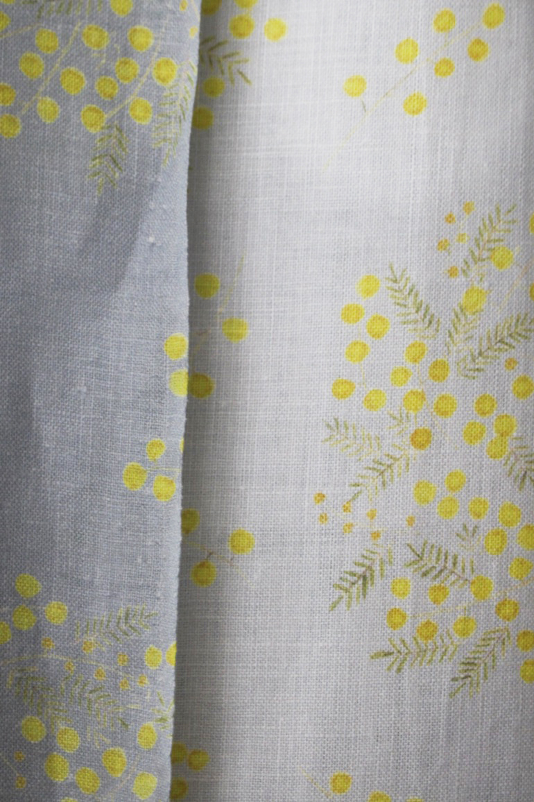 LINNET リネンプリント　ミモザ<br />サックスブル-
