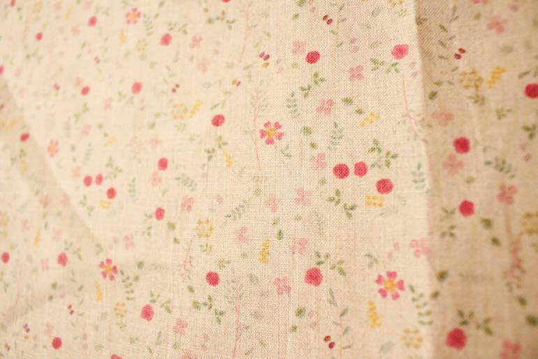 LINNET リネンプリント　コテージガーデン<br />Flax