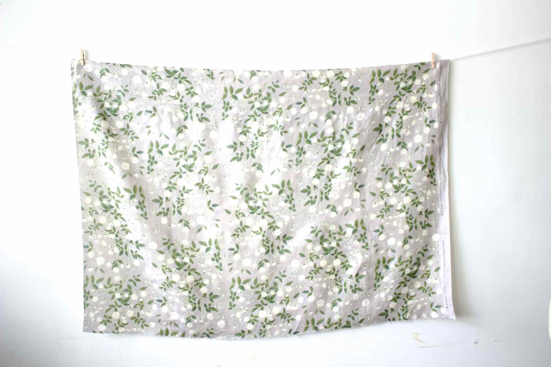 LINNET リネンプリント モッコウバラ<br />シルバ-グレ-