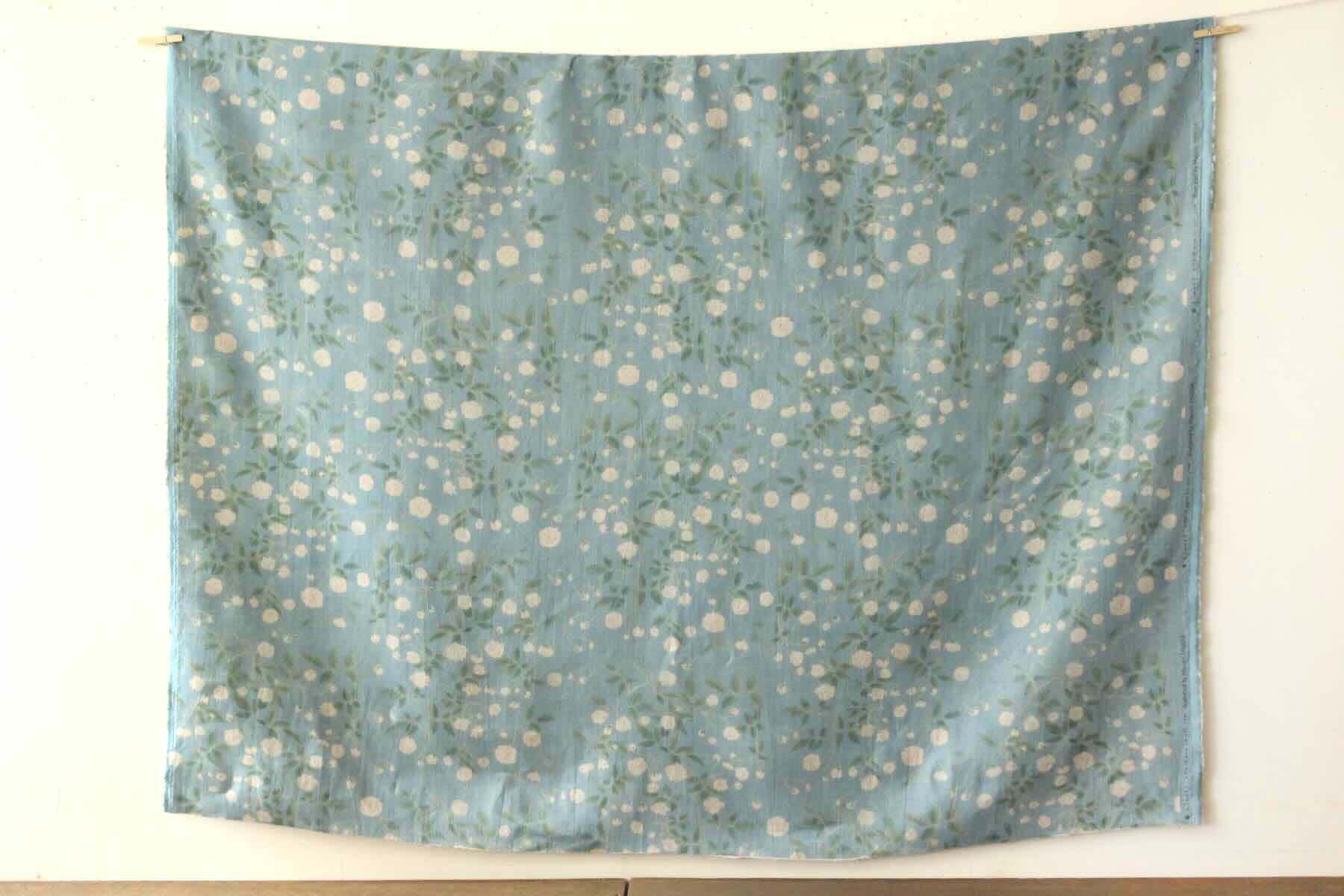 LINNET　リネンプリント　モッコウバラ<br />FLAX あお