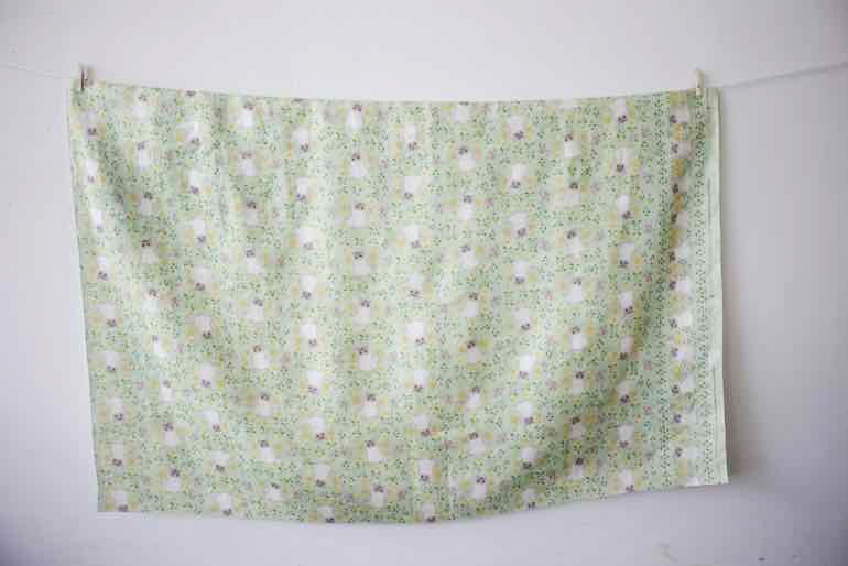 LINNET　リネンプリント　 シンバルと猫<br />グリ-ン