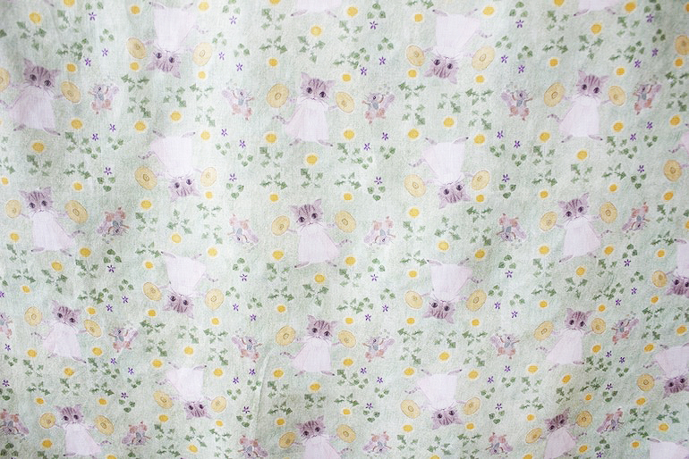 LINNET　リネンプリント　 シンバルと猫<br />グリ-ン