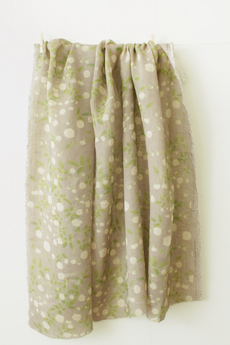 LINNET リネンガーゼプリント　<br />モッコウバラ　ダ-クグレ-