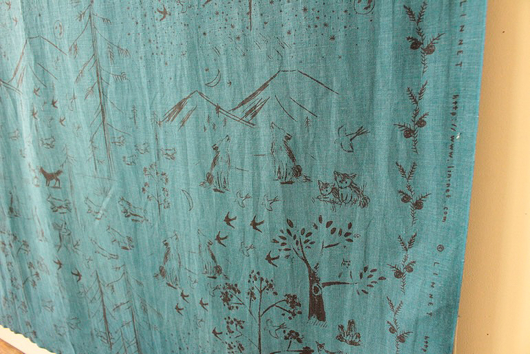 LINNET リネンプリント バンド オブ コヨーテ<br />薄藍×焦茶