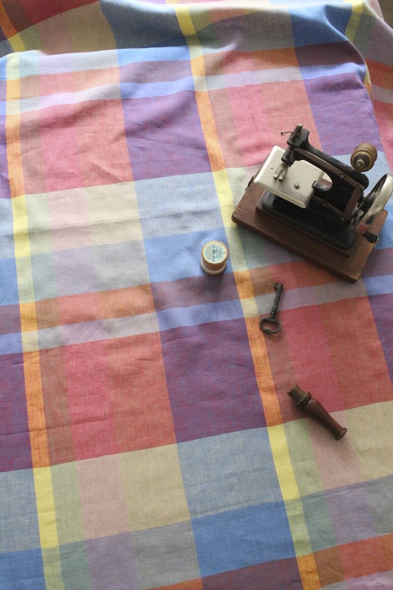 細番手リネンラージチェック　色多彩<br />ブル-