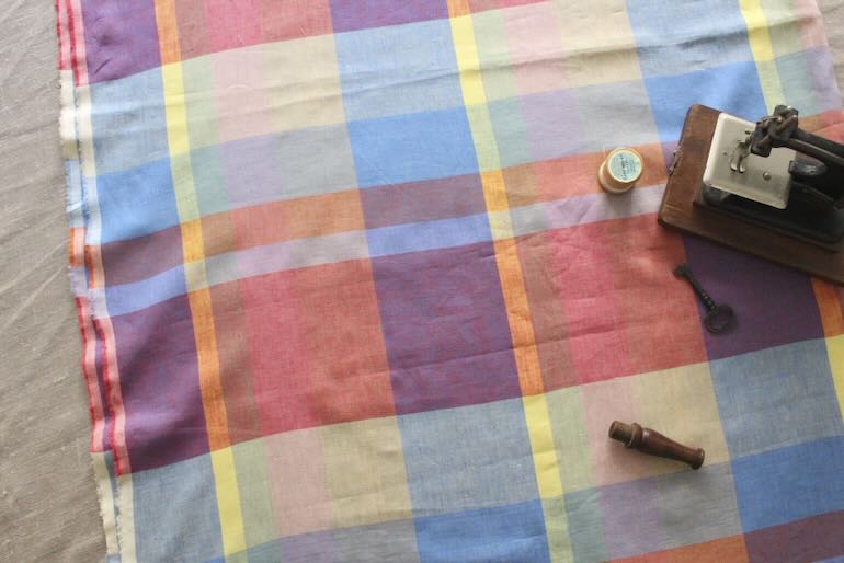 細番手リネンラージチェック　色多彩<br />ブル-